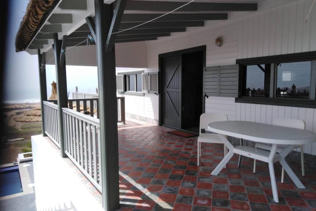2 Bungalows Avec Vue Sur Mer Et Piscine Partagee Оалидия Екстериор снимка